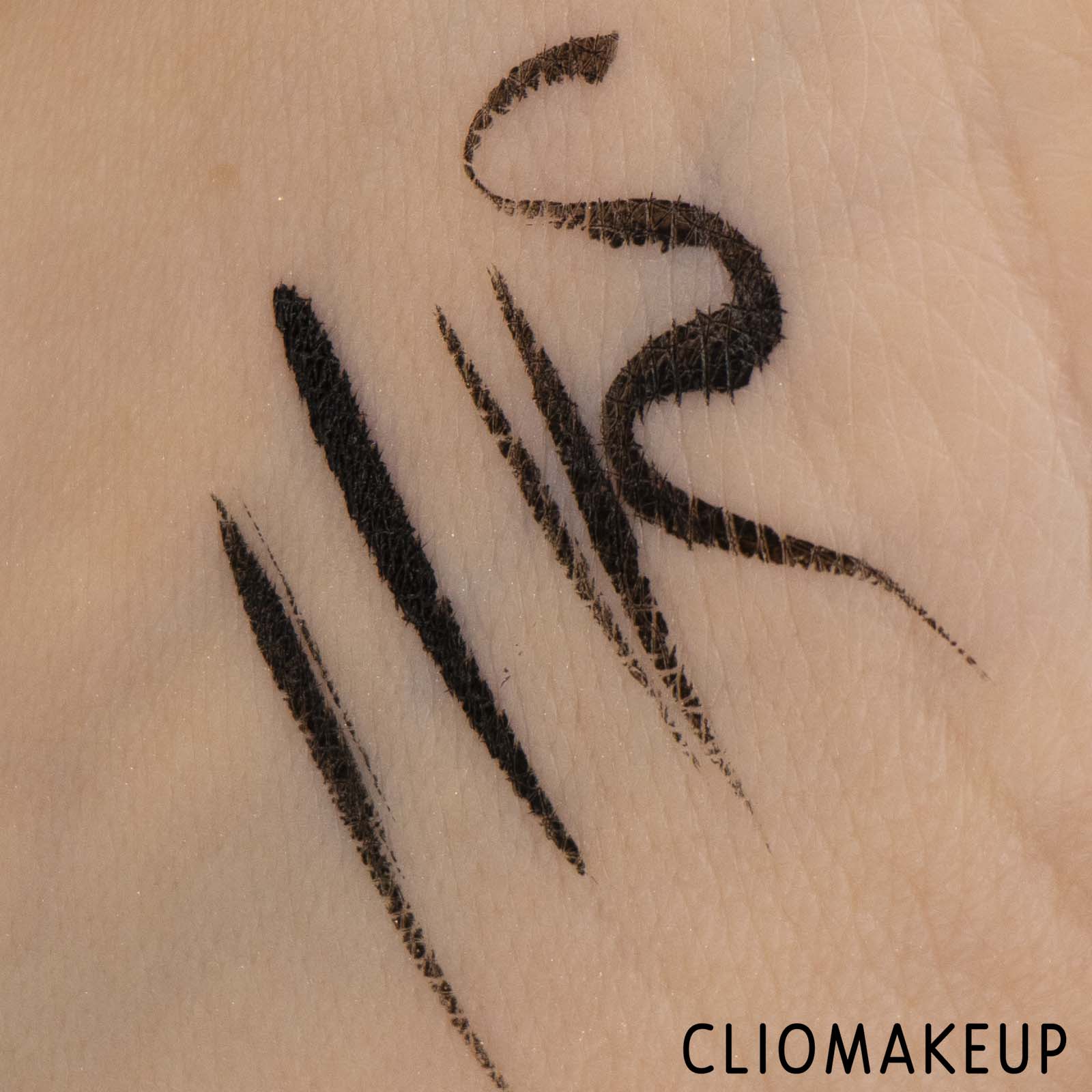 cliomakeup-recensione-eyeliner-wycon-nilufar-addati-keep-dreaming-eyeliner-7