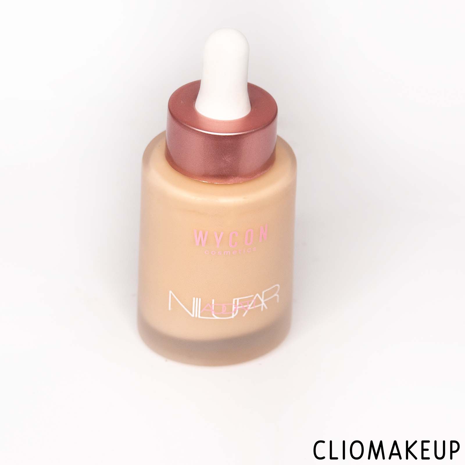 cliomakeup-recensione-fondotinta-wycon-nilufar-addati-waterlily-foundation-spf-30-4