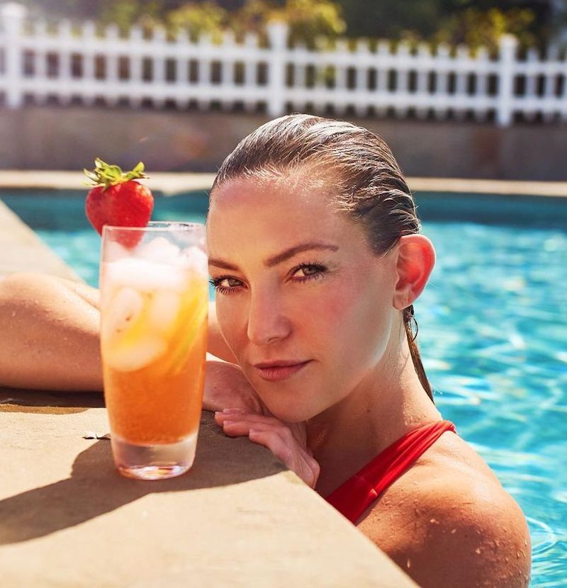 cliomakeup-orecchie-sventola-teamclio-kate-hudson-8