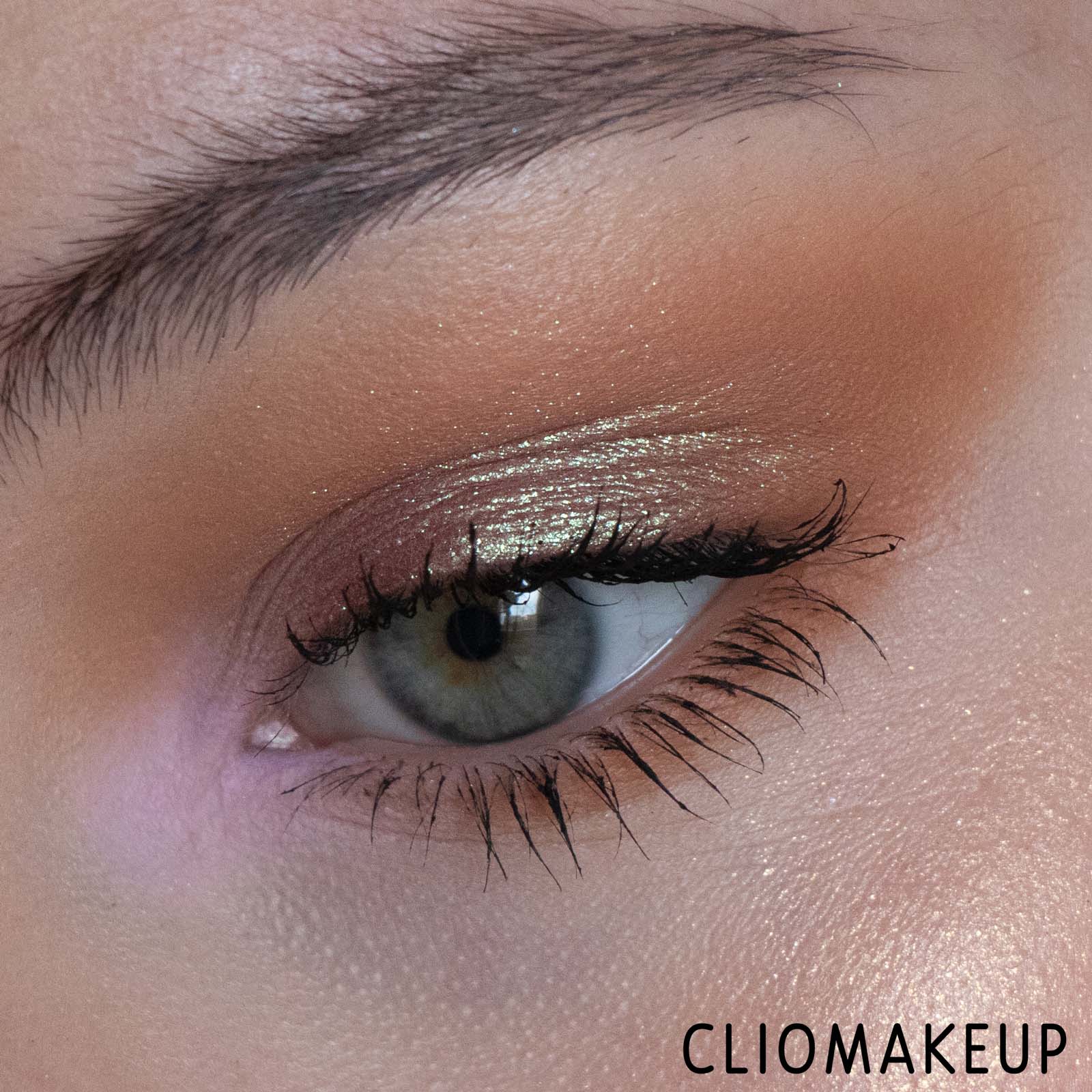 cliomakeup-recensione-palettte-beauty-bay-book-of-magic-20-colour-palette-10