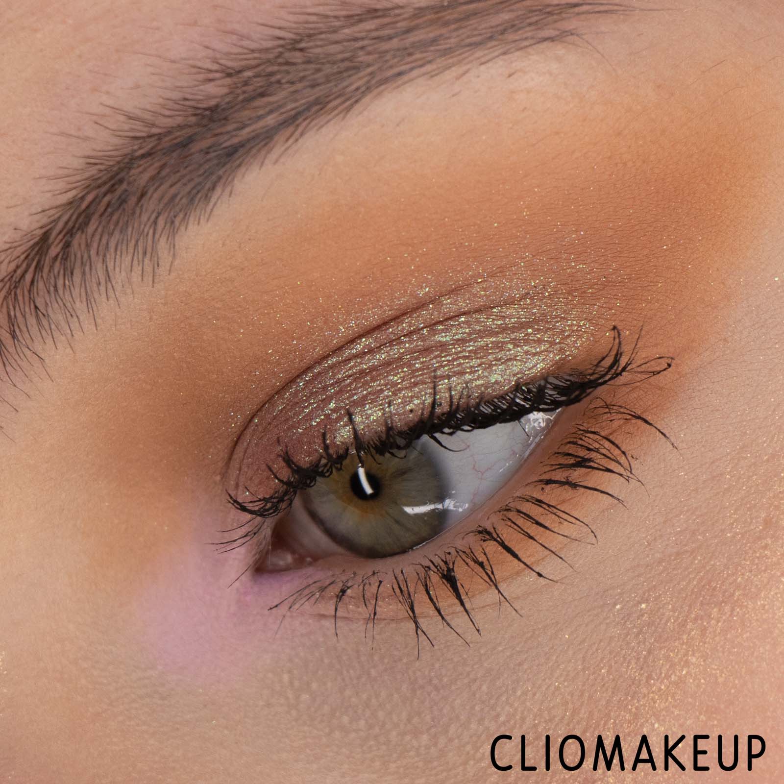 cliomakeup-recensione-palettte-beauty-bay-book-of-magic-20-colour-palette-11