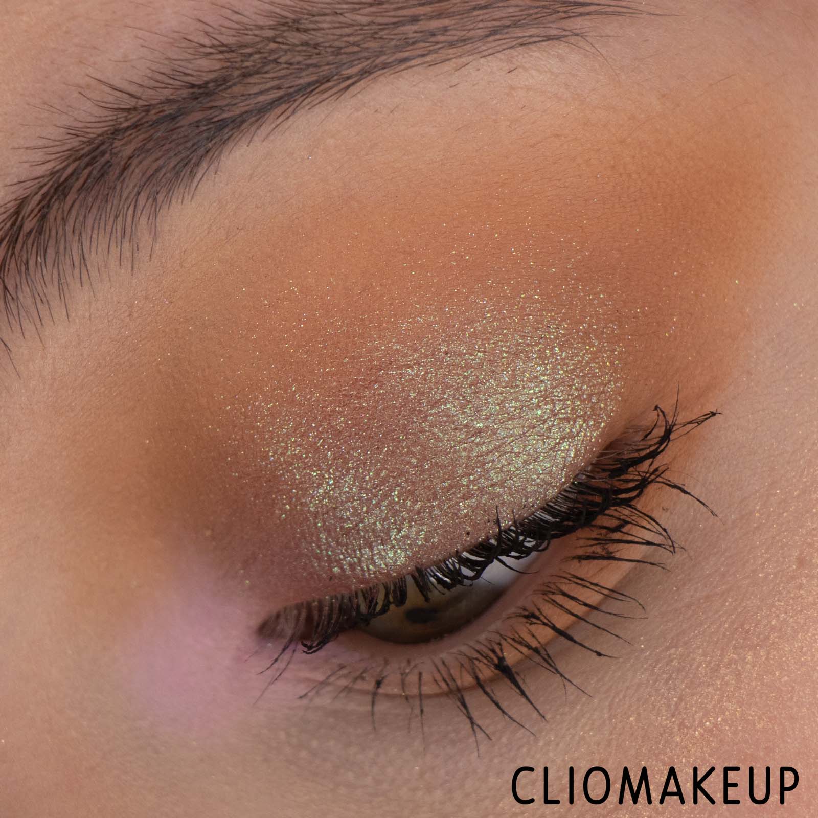 cliomakeup-recensione-palettte-beauty-bay-book-of-magic-20-colour-palette-12