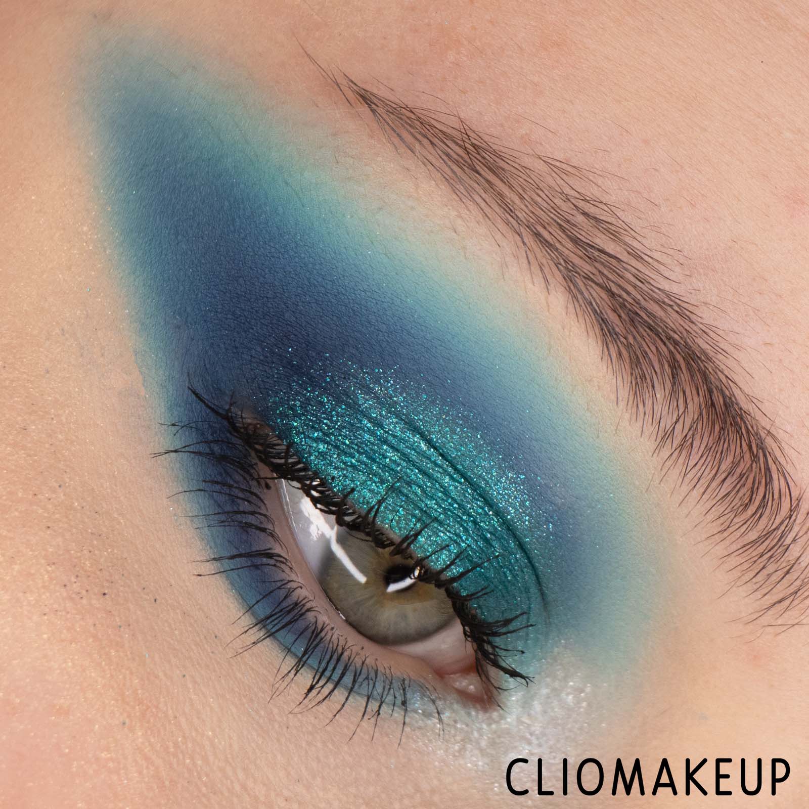 cliomakeup-recensione-palettte-beauty-bay-book-of-magic-20-colour-palette-14