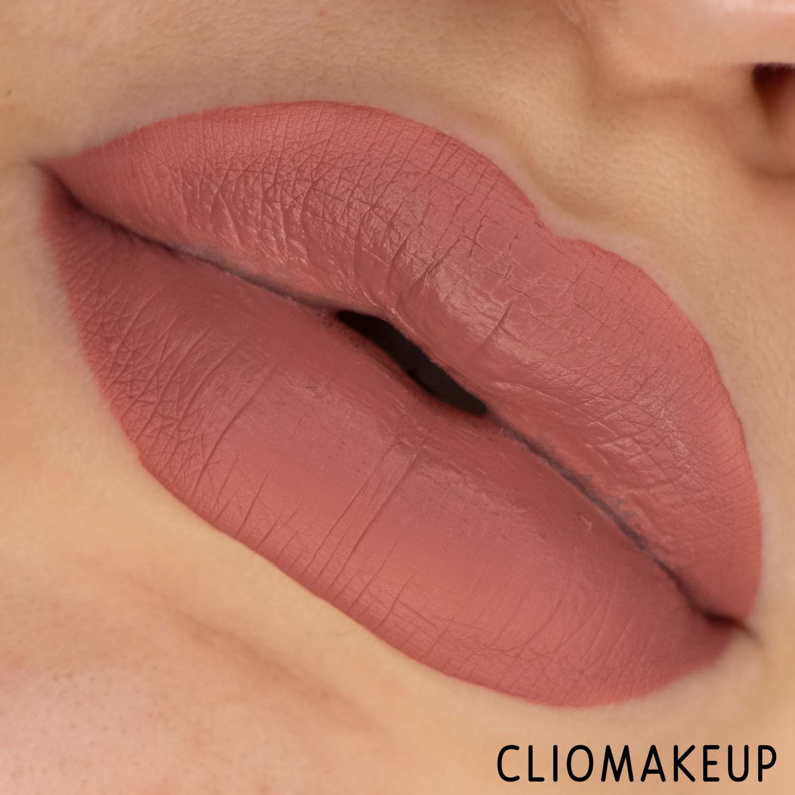 cliomakeup-recensione-rossetti-liquidi-wycon-candyland-boujee-lips-liquid-lipstick-13