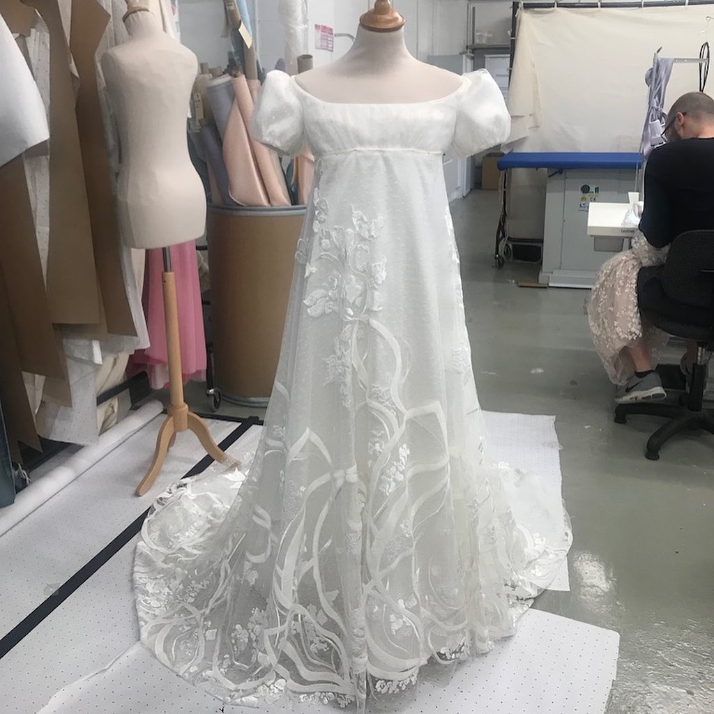 Cliomakeup-Bridgerton-serie-tv-3-costume-daphne