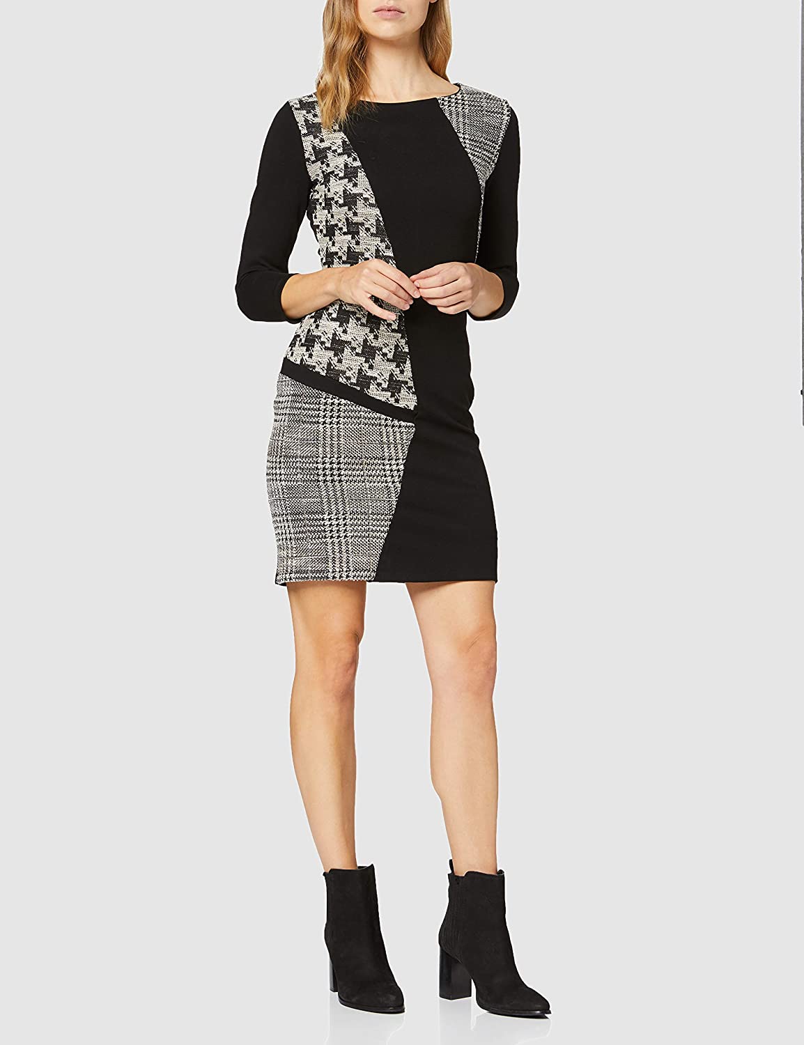 Cliomakeup-look-matilda-de-angelis-19-Desigual-Dress-Lara