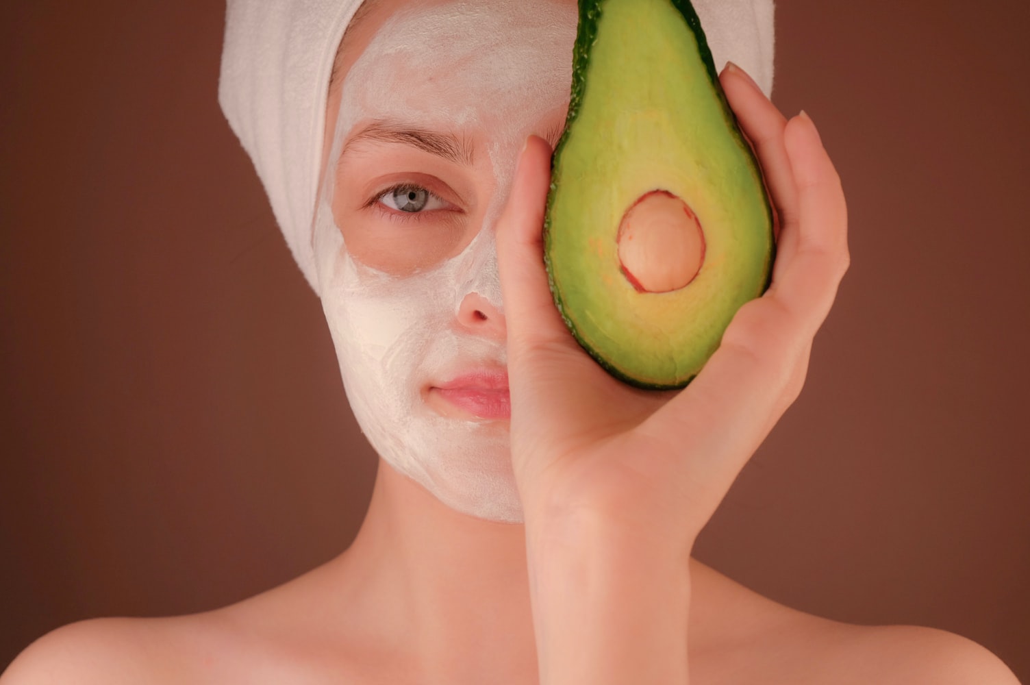 cliomakeup-come-rinforzare-unghie-9-avocado