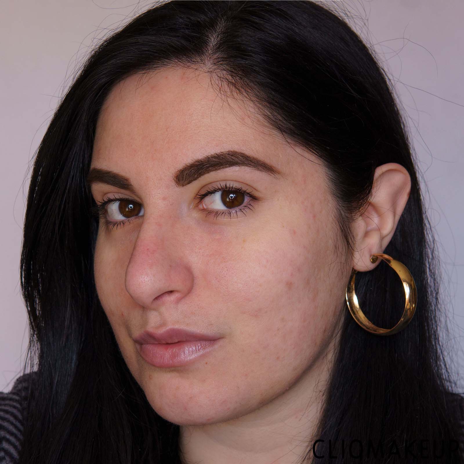 cliomakeup-recensione-fondotinta-makeup-revolution-conceal-e-glow-illuminating-foundation-11