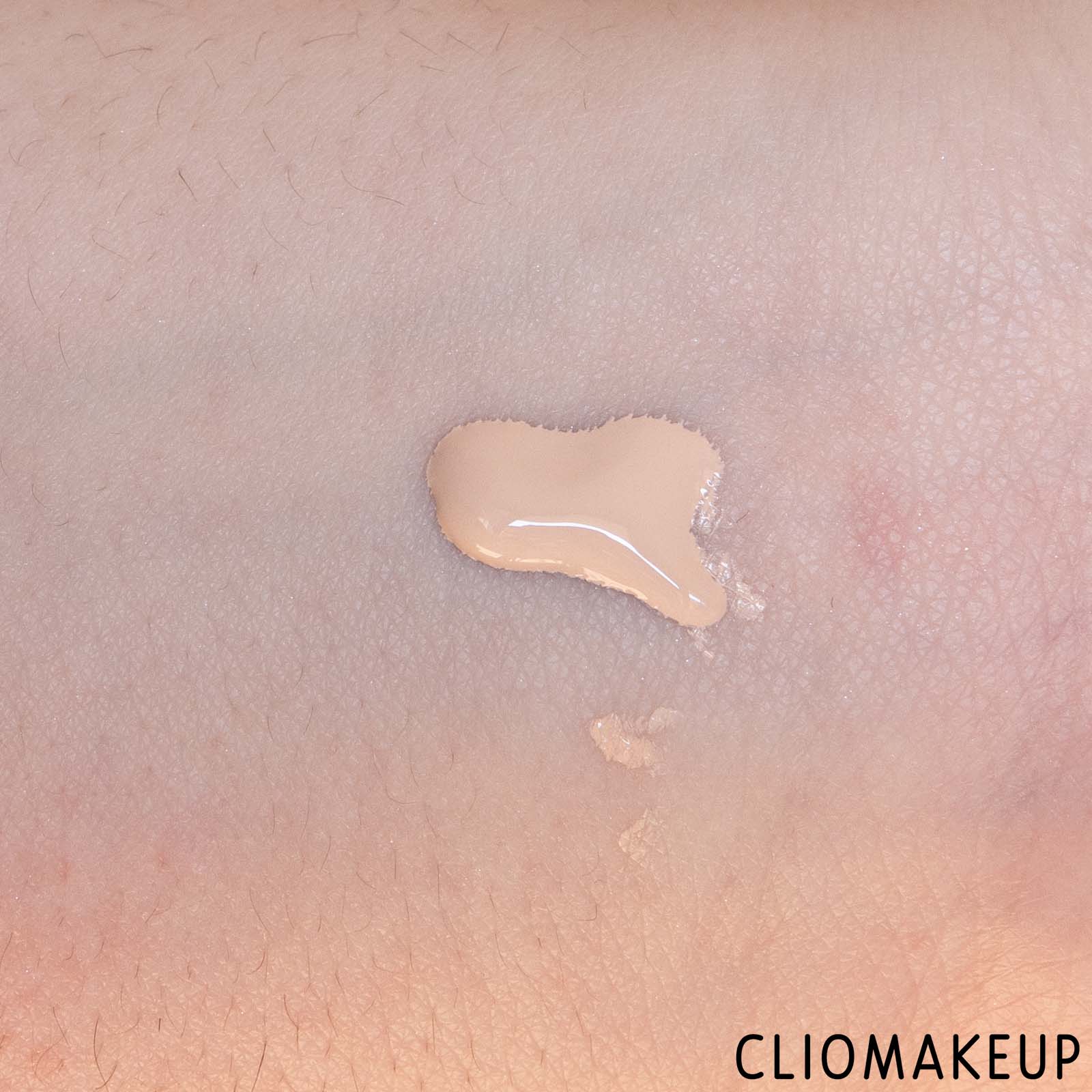cliomakeup-recensione-fondotinta-makeup-revolution-conceal-e-glow-illuminating-foundation-6
