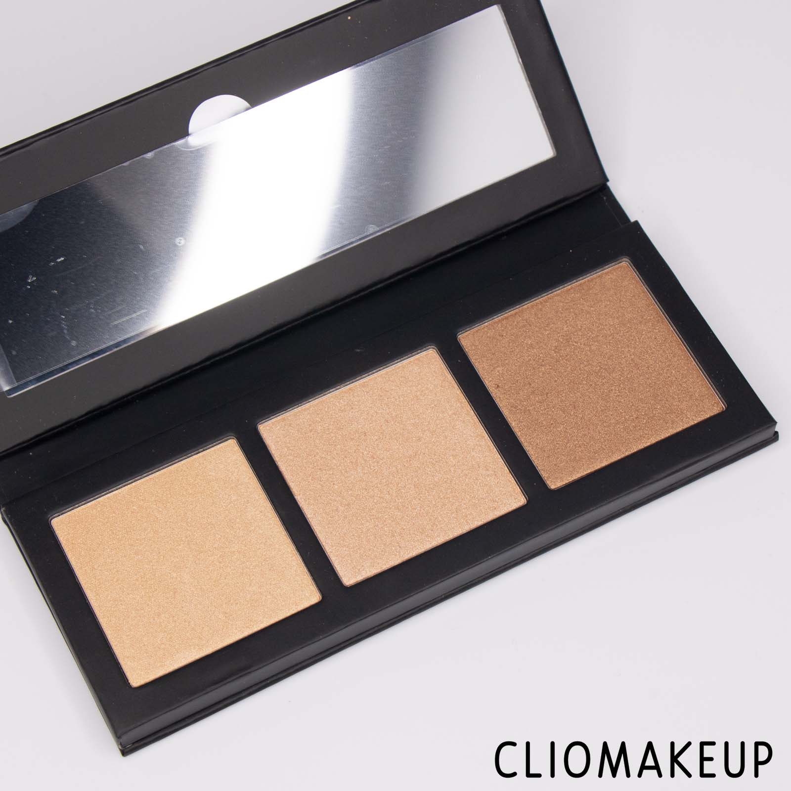 cliomakeup-recensione-palette-illuminanti-MAC-Hyper-Real-Glow-Palette-5