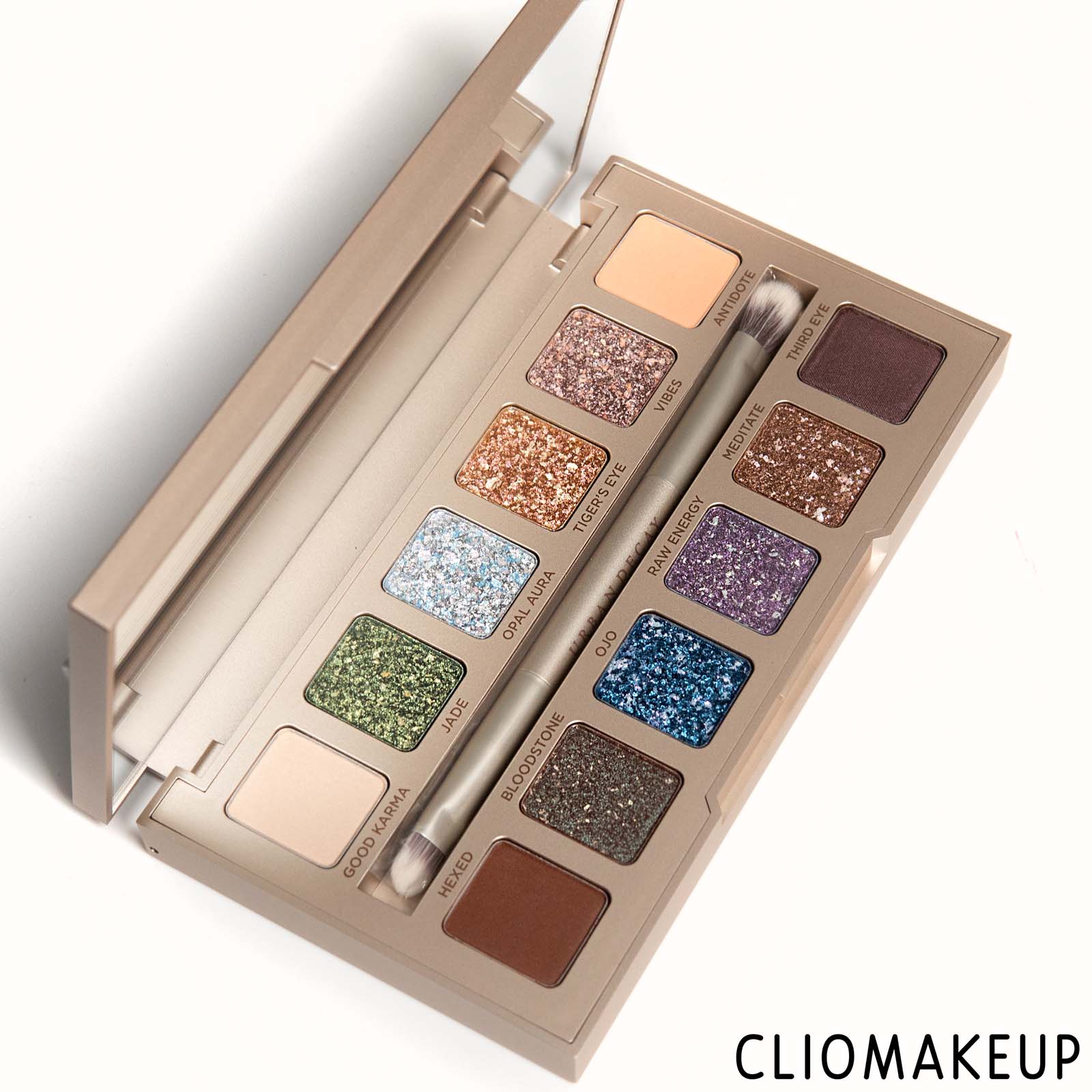cliomakeup-recensione-palette-urban-decay-stoned-vibes-eyeshadow-palette-5