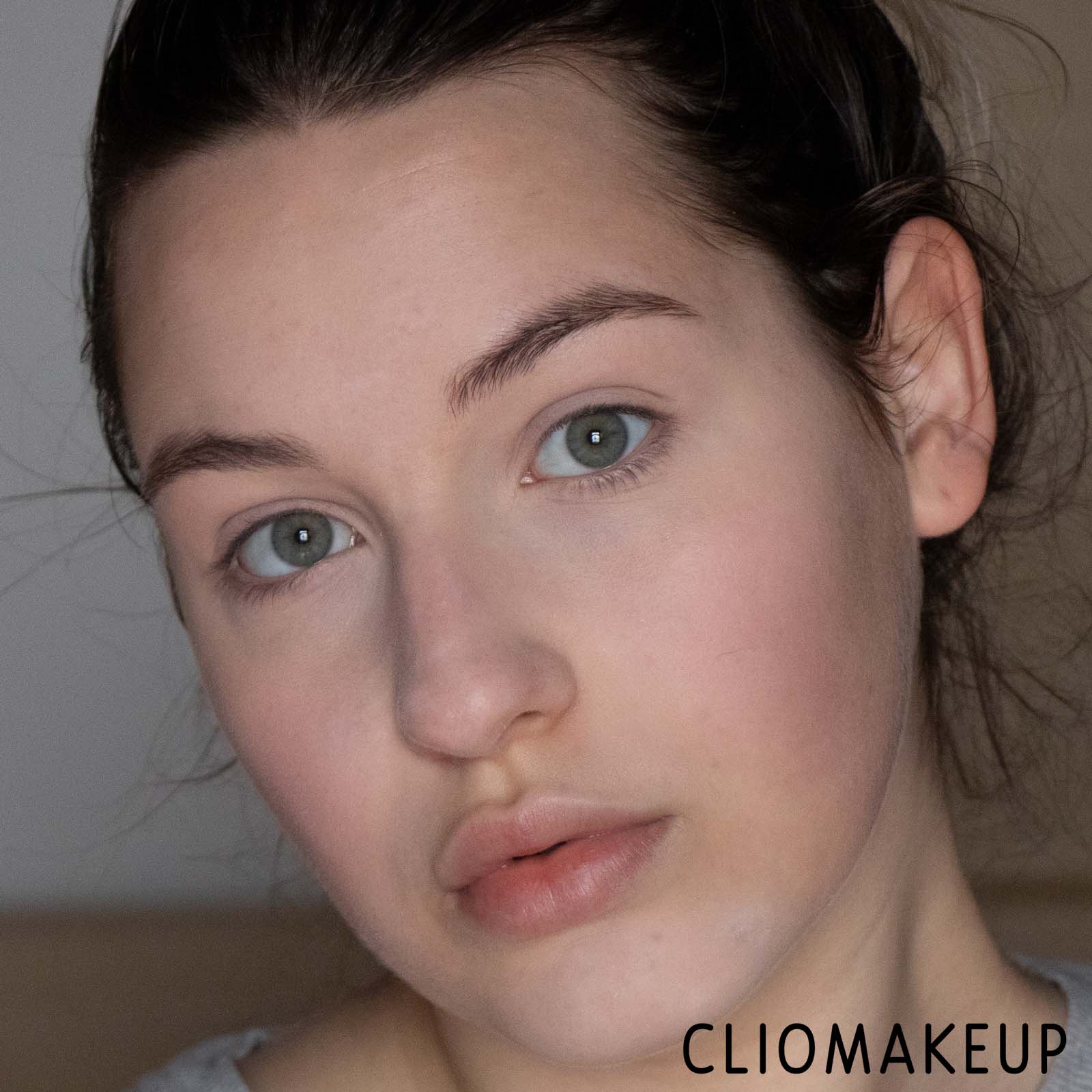 cliomakeup-recensione-cipria-Revolution-Pro-Loose-Finishing-Powder-12