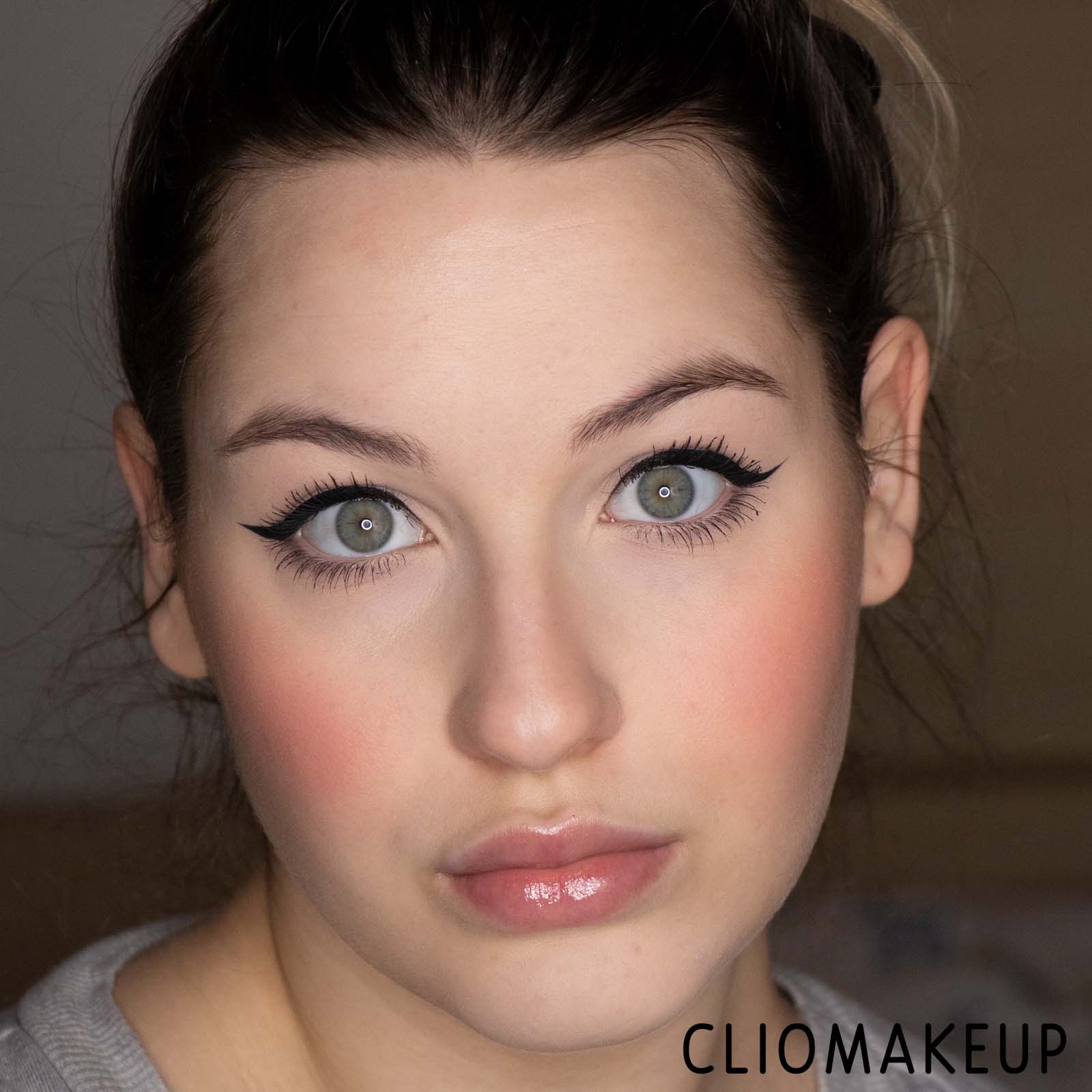 cliomakeup-recensione-cipria-Revolution-Pro-Loose-Finishing-Powder-15