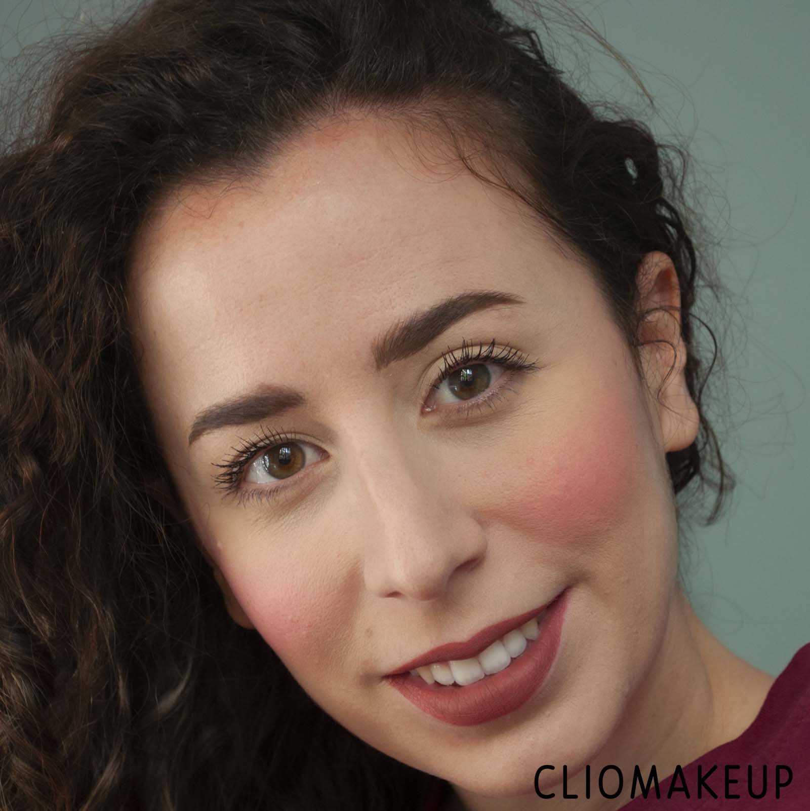 cliomakeup-recensione-fondotinta-huda-beauty-fauxfilter-luminous-matte-full-coverage-liquid-foundation-14