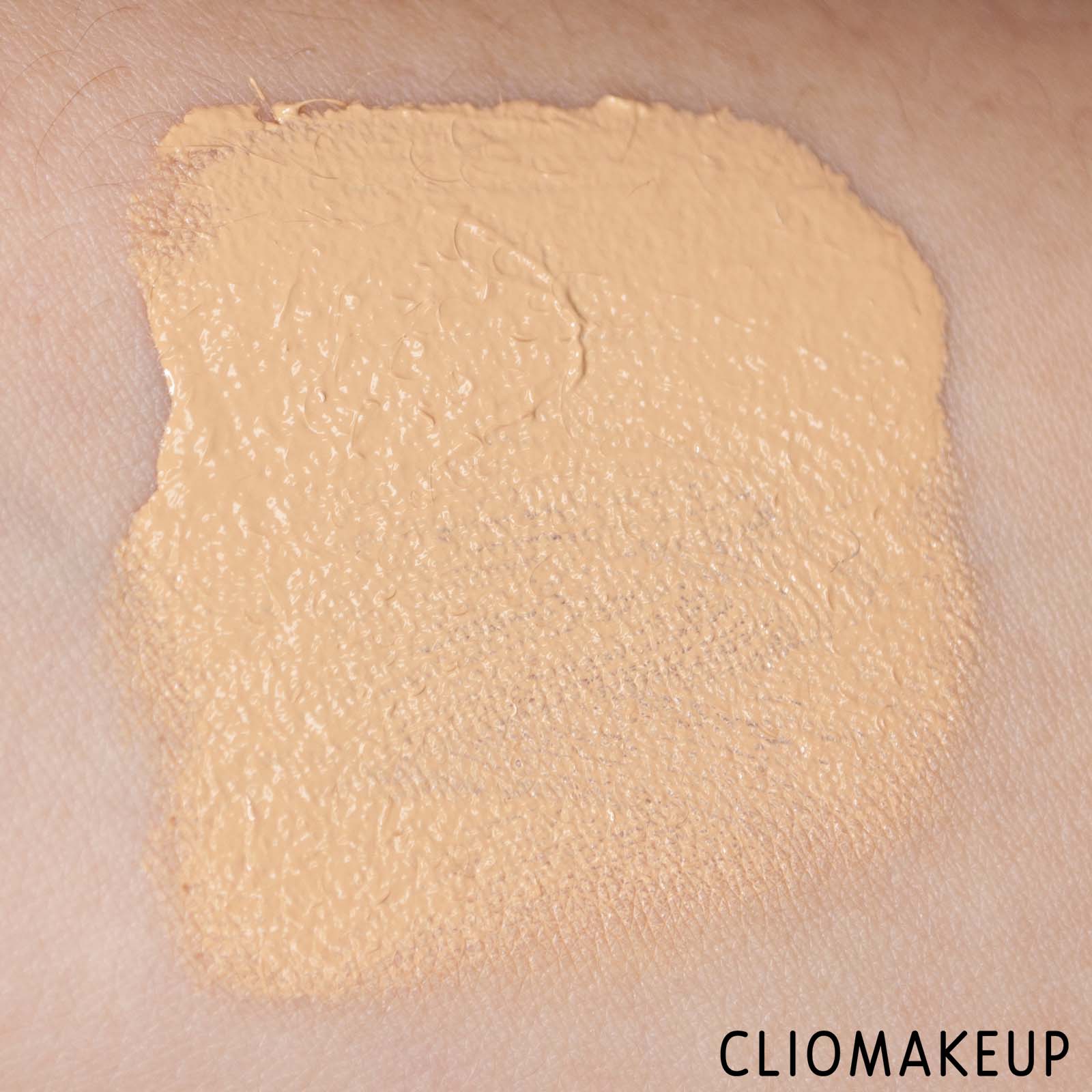 cliomakeup-recensione-fondotinta-l'oreal-skin-paradise-tinted-water-cream-spf20-9