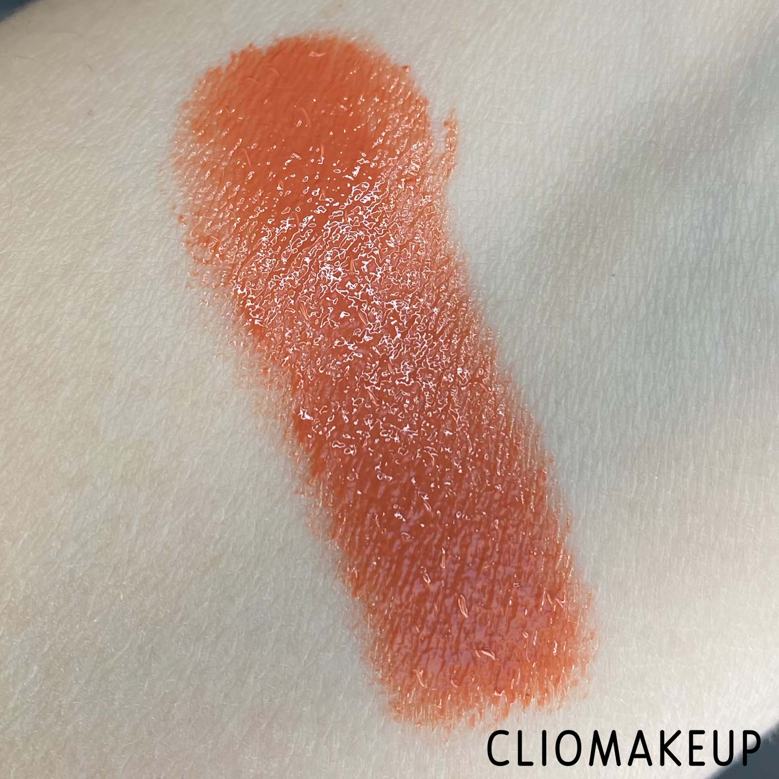 cliomakeup-Recensione-Balsamo-labbra-Recensione-Balsamo-Labbra-Charlotte-Tilbury-Hyaluronic-Happikiss-Colour-Balm-7