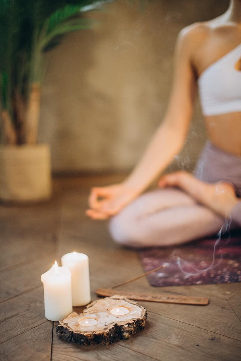cliomakeup-app-yoga-in-casa-meditazione