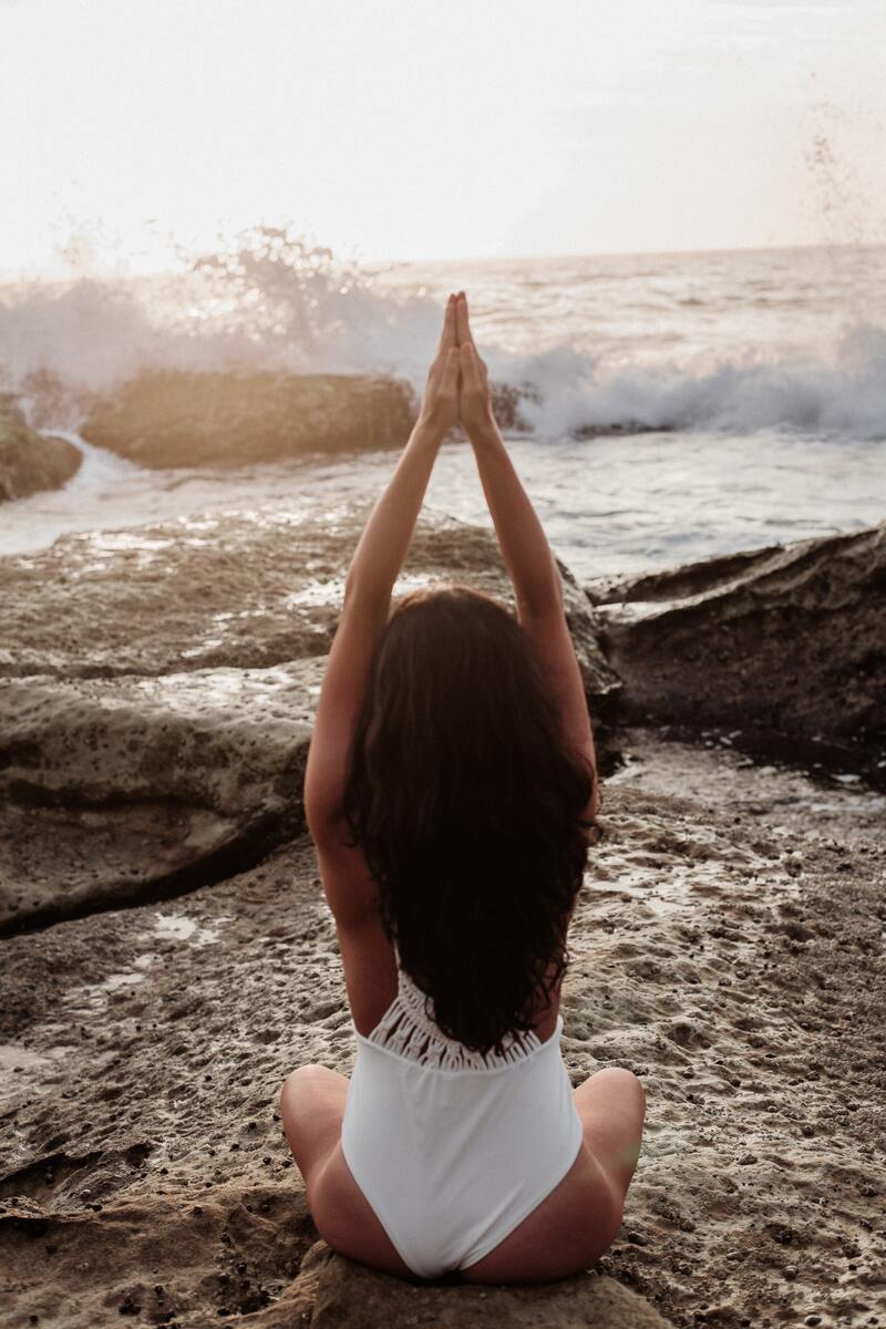 cliomakeup-app-yoga-in-casa-o-all-aperto