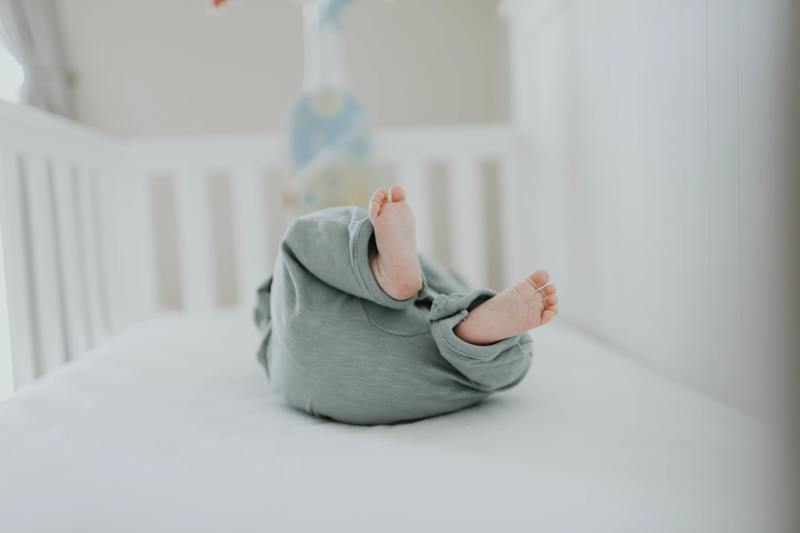 cliomakeup-culla-cosleeping-bambino-sdraiato