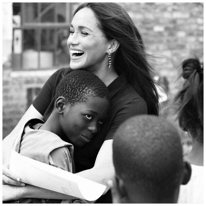 cliomakeup-intervista-harry-meghan-abbraccio-bambini