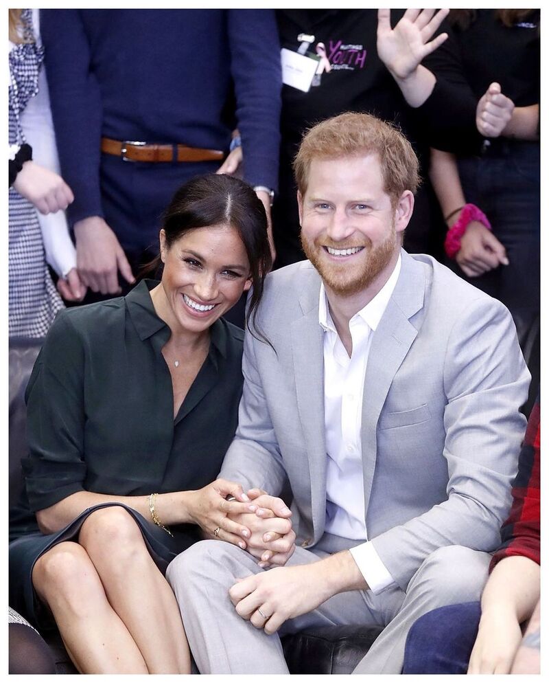 cliomakeup-intervista-harry-meghan-abbraccio