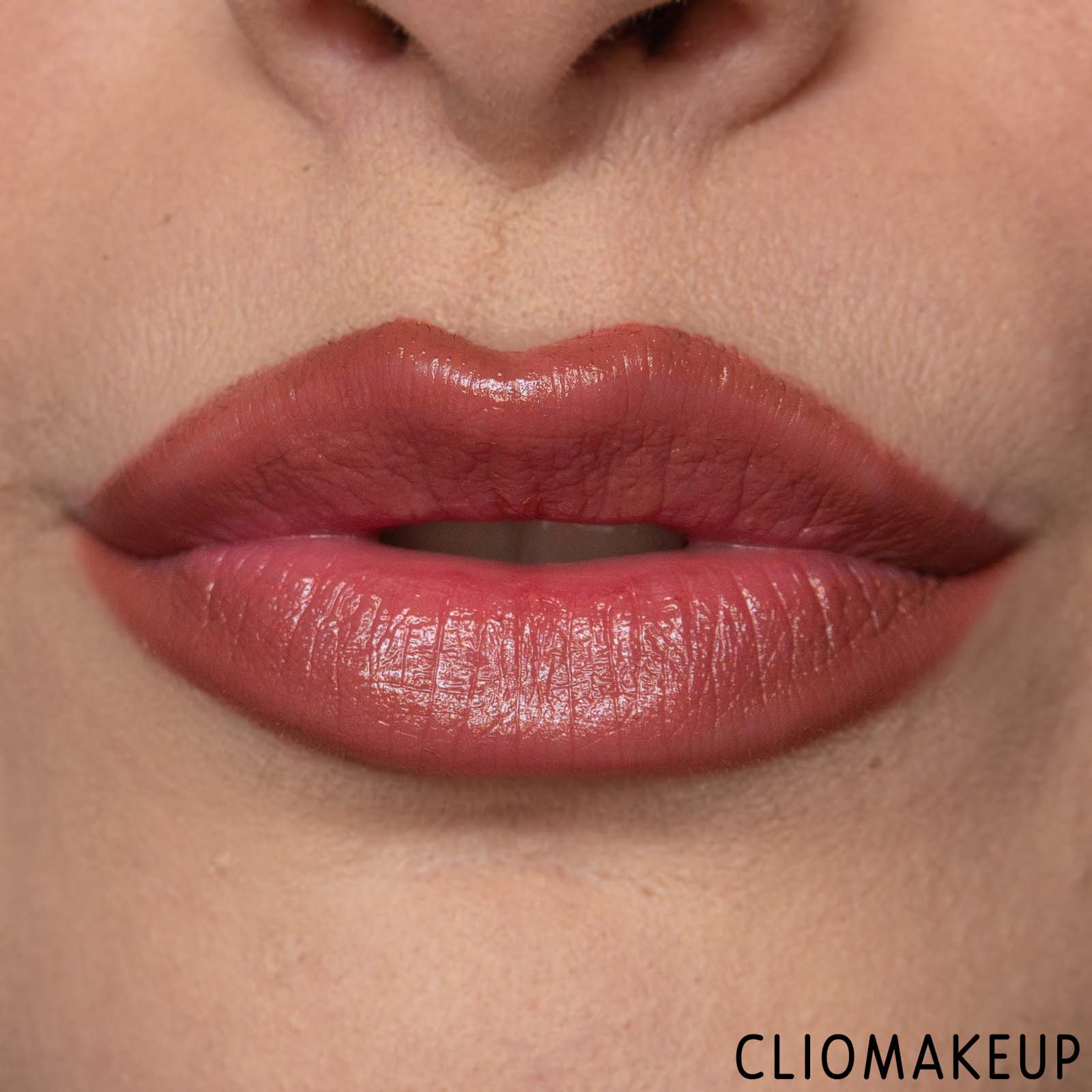 cliomakeup-recensione-balsamo-labbra-too-faced-peach-bloom-color-blossoming-lip-balm-13
