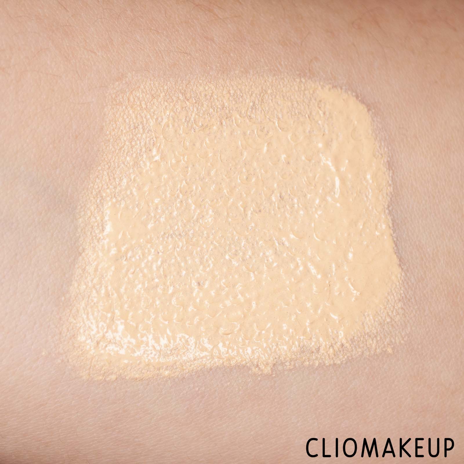 cliomakeup-recensione-fondotinta-sephora-best-skin-ever-fondotinta-perfezionante-naturale-a-lunga-durata-7