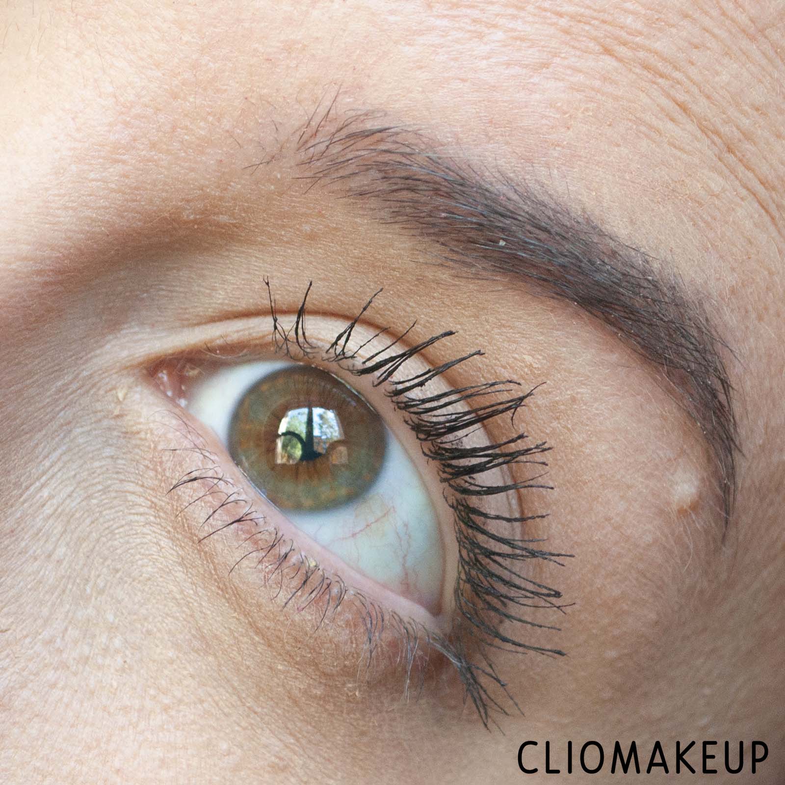 cliomakeup-recensione-mascara-benefit-theyre-real-magnet-mascara-ultra-allungante-12