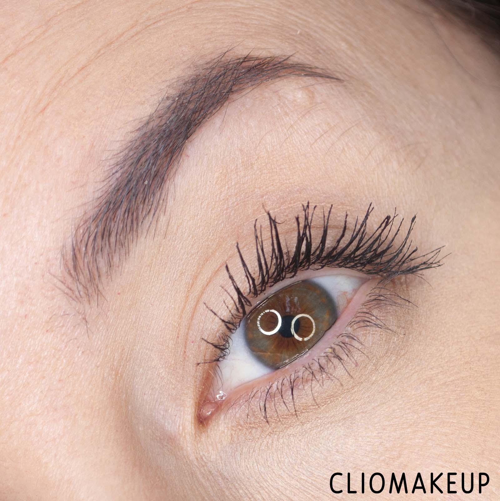 cliomakeup-recensione-mascara-benefit-theyre-real-magnet-mascara-ultra-allungante-13