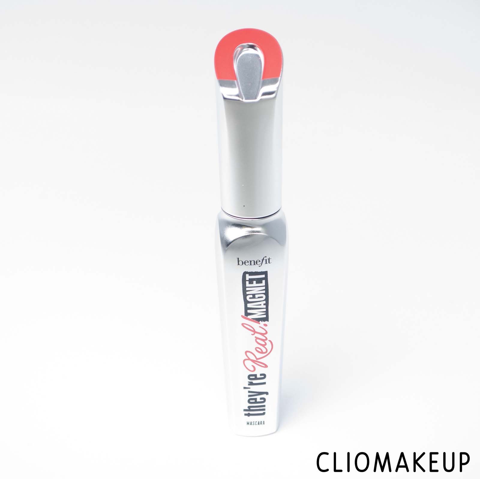 cliomakeup-recensione-mascara-benefit-theyre-real-magnet-mascara-ultra-allungante-4