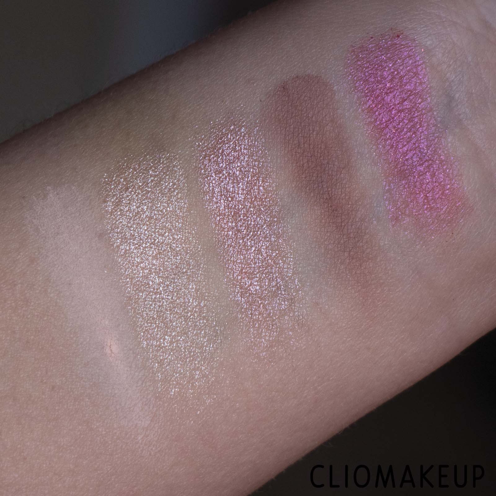 cliomakeup-recensione-palette-Essence-Daily-Dose-Of-Love-Eyeshadow-Palette-6