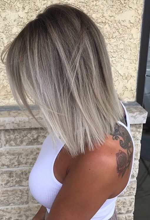 Cliomakeup-colori-capelli-pantone-2021-grigio-biondo