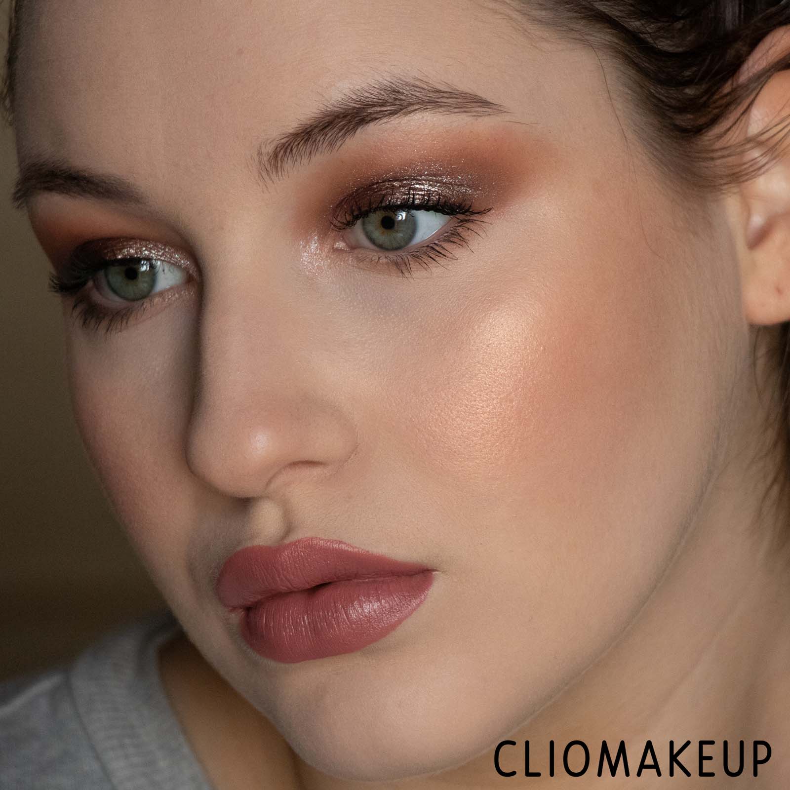 cliomakeup-Recensione-Fondotinta-Maybelline-Super-Stay-Active-Wear-Foundation-14