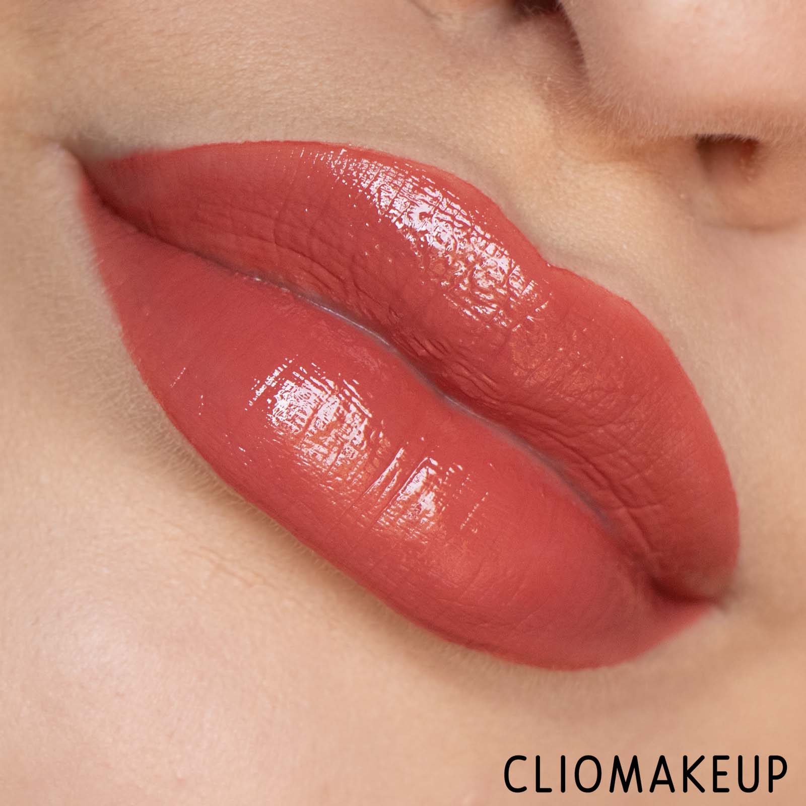cliomakeup-Recensione-Rossetti-Mesauda-Extreme-Vinyl-Rossetto-Liquido-Ultra-Brillante-12