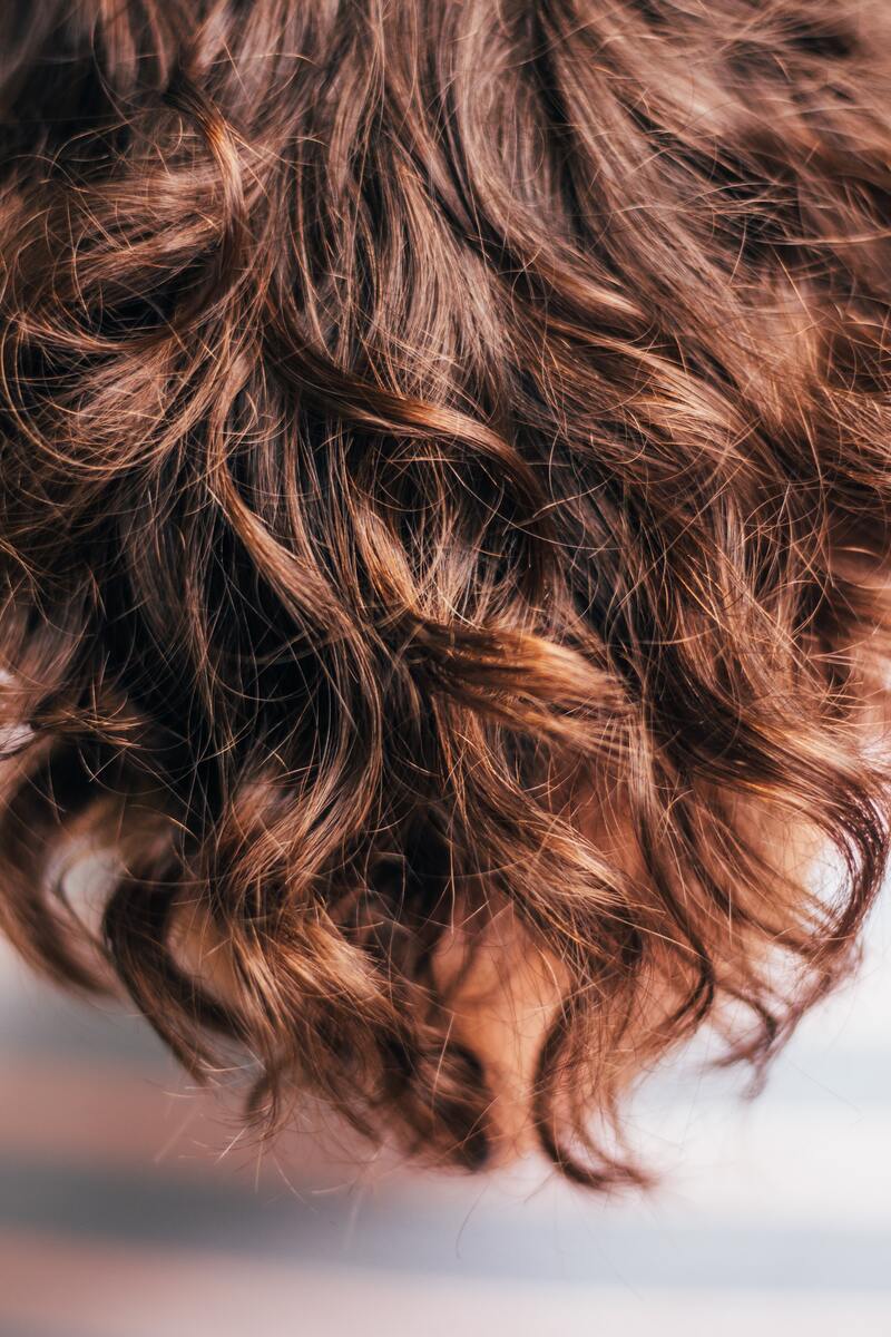 cliomakeup-come-scurire-i-capelli-riflessi
