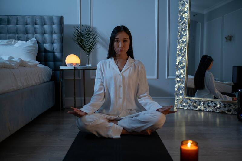 cliomakeup-disturbi-del-sonno-meditazione