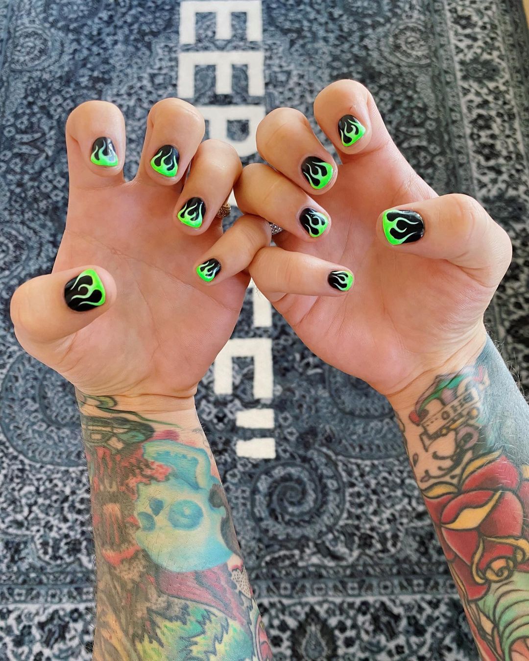 cliomakeup-fedez-smalti-4-unghie