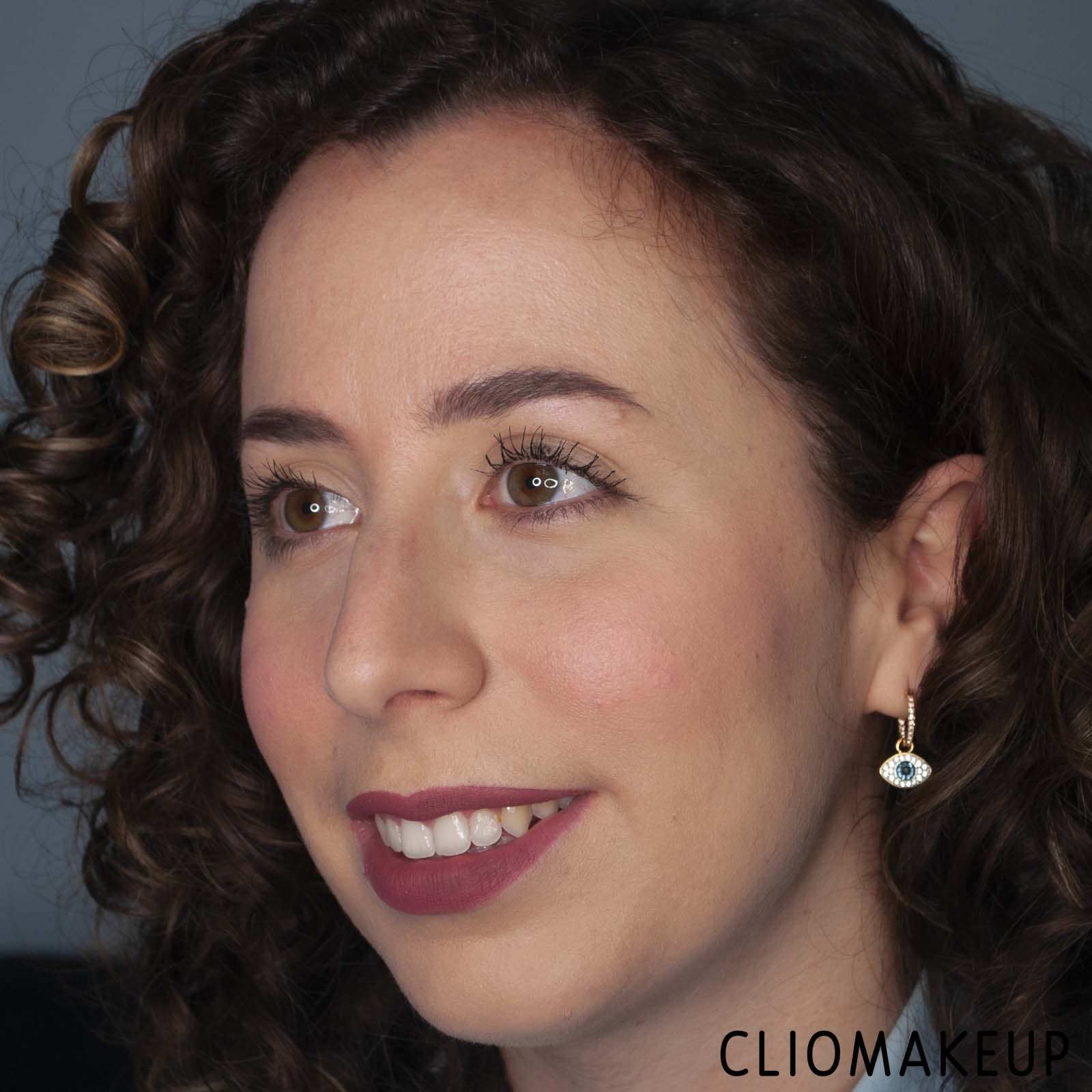 cliomakeup-recensione-blush-mac-black-cherry-extra-dimension-blush-11
