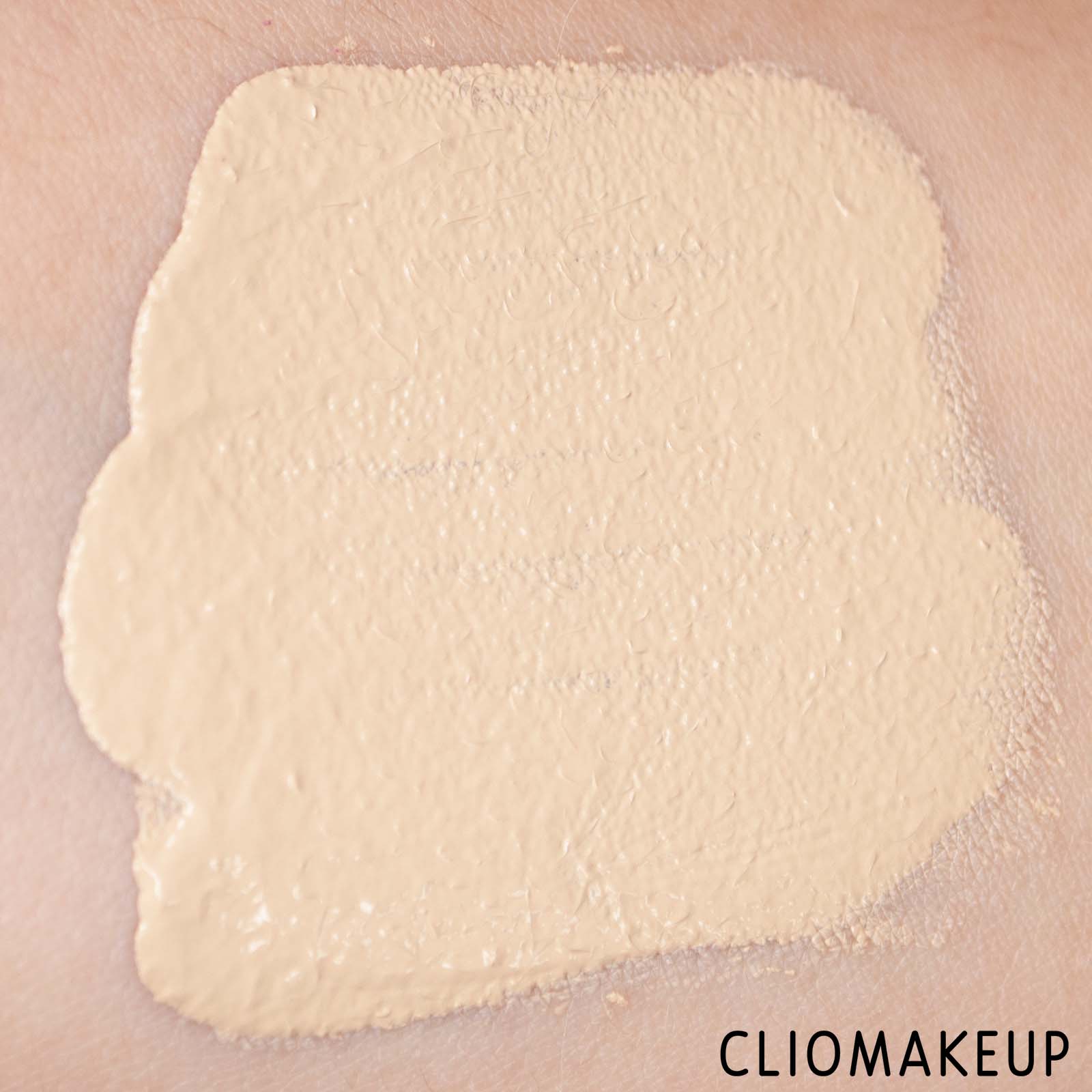 cliomakeup-recensione-fondotinta-essence-stay-all-day-16h-long-lasting-foundation-9