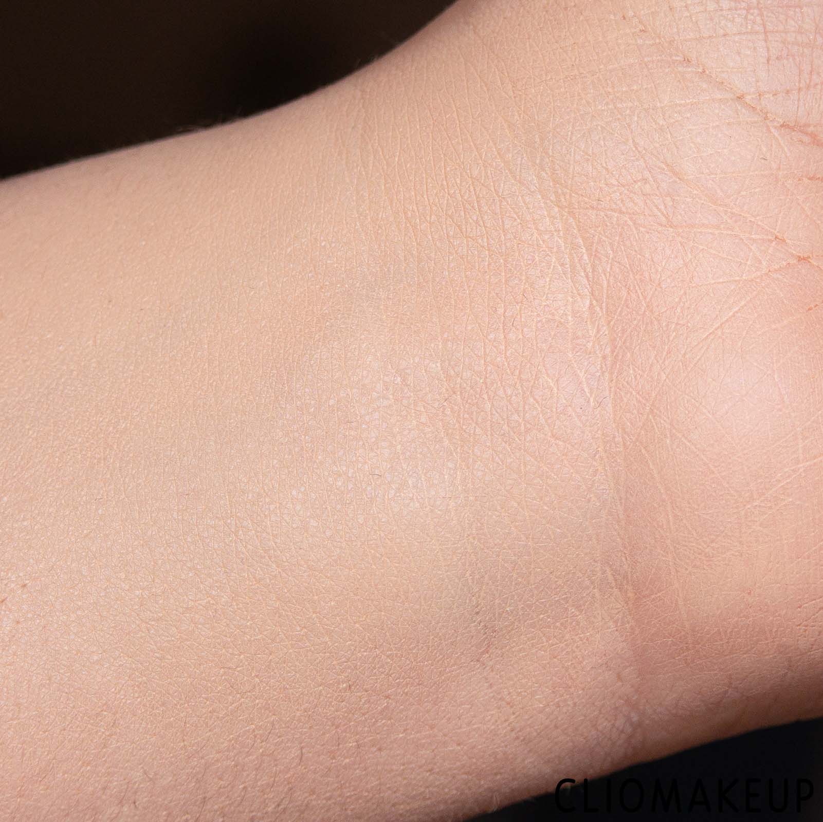cliomakeup-recensione-fondotinta-revlon-photoready-candid-natural-finish-anti-pollution-foundation-nuova-formula-9
