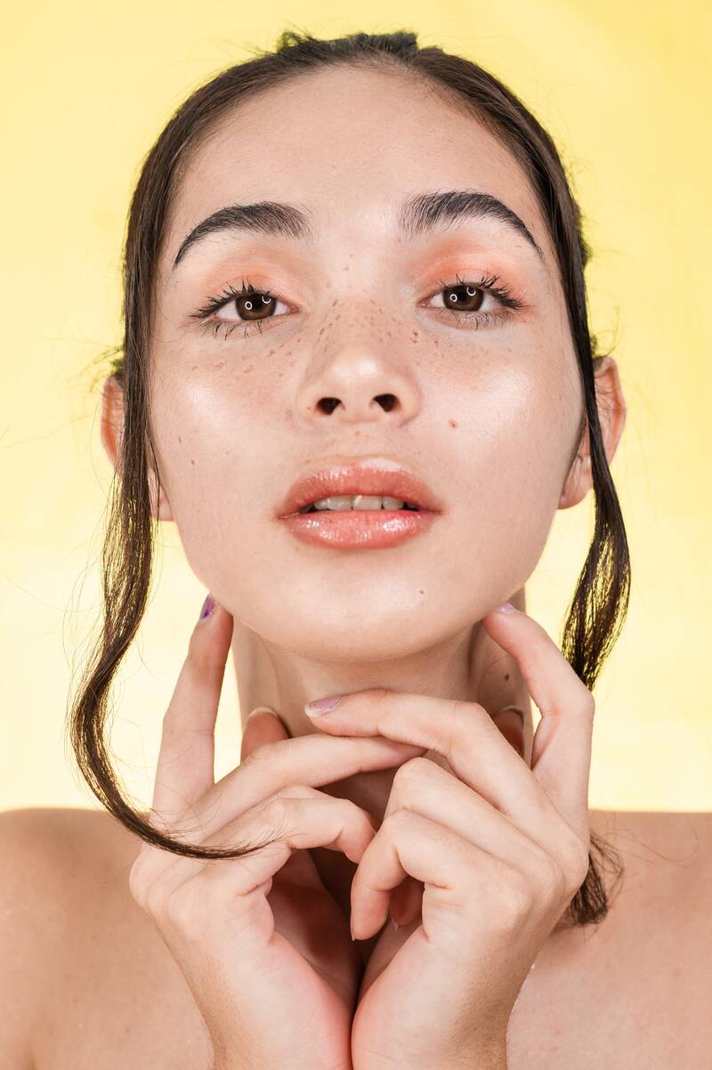 cliomakeup-segnali-beauty-routine-pelle-lucida