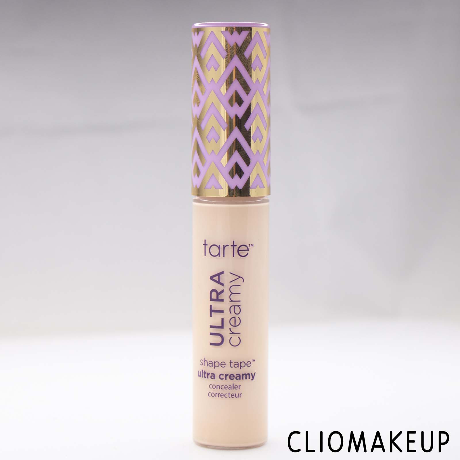 Cliomakeup-Recensione-Correttore-Tarte-Shape-Tape-Ultra-Creamy-Concealer-4