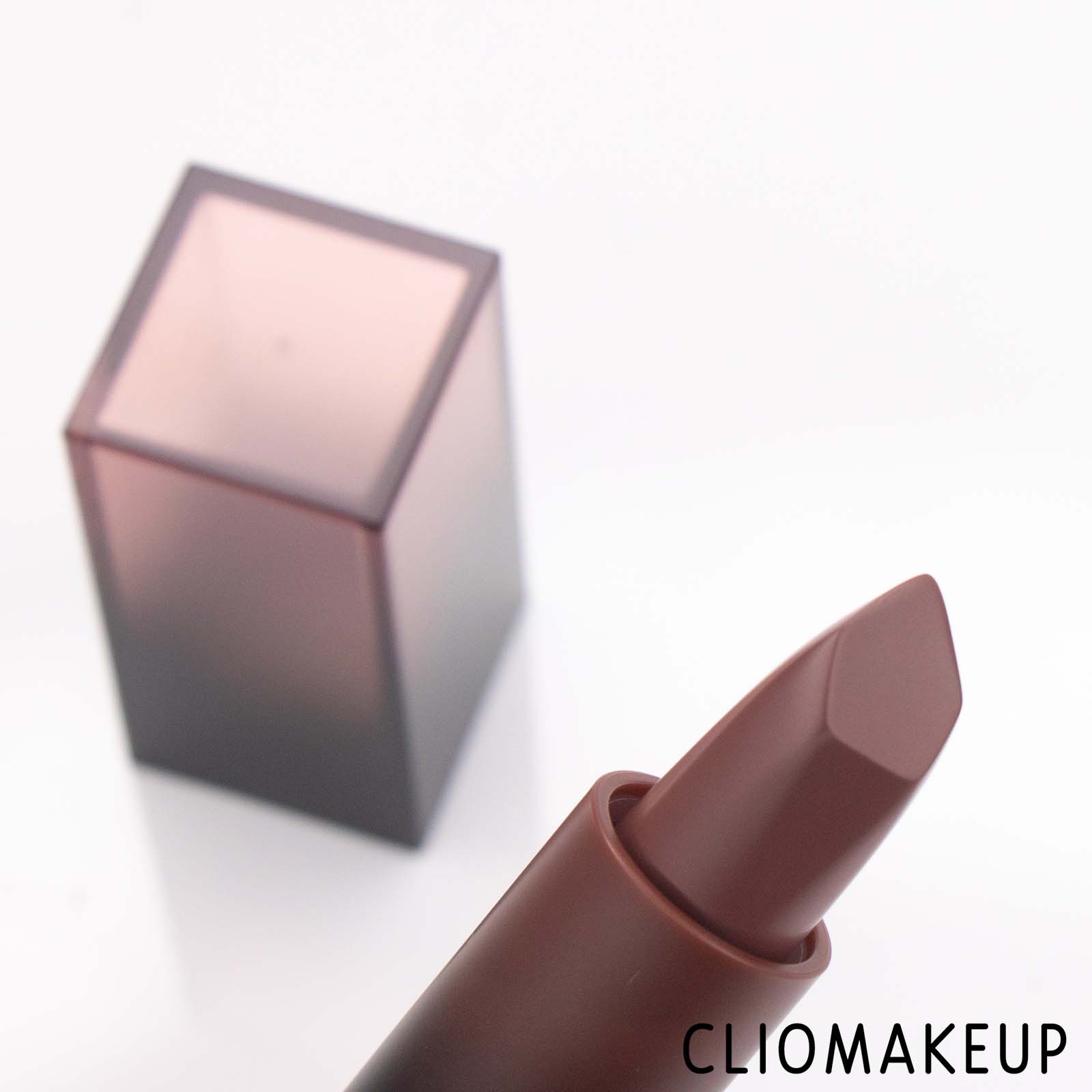 Cliomakeup-Recensione-Rossetto-Huda-Beauty-Sweet-Nudes-Power-Bullet-Cream-Glow-5