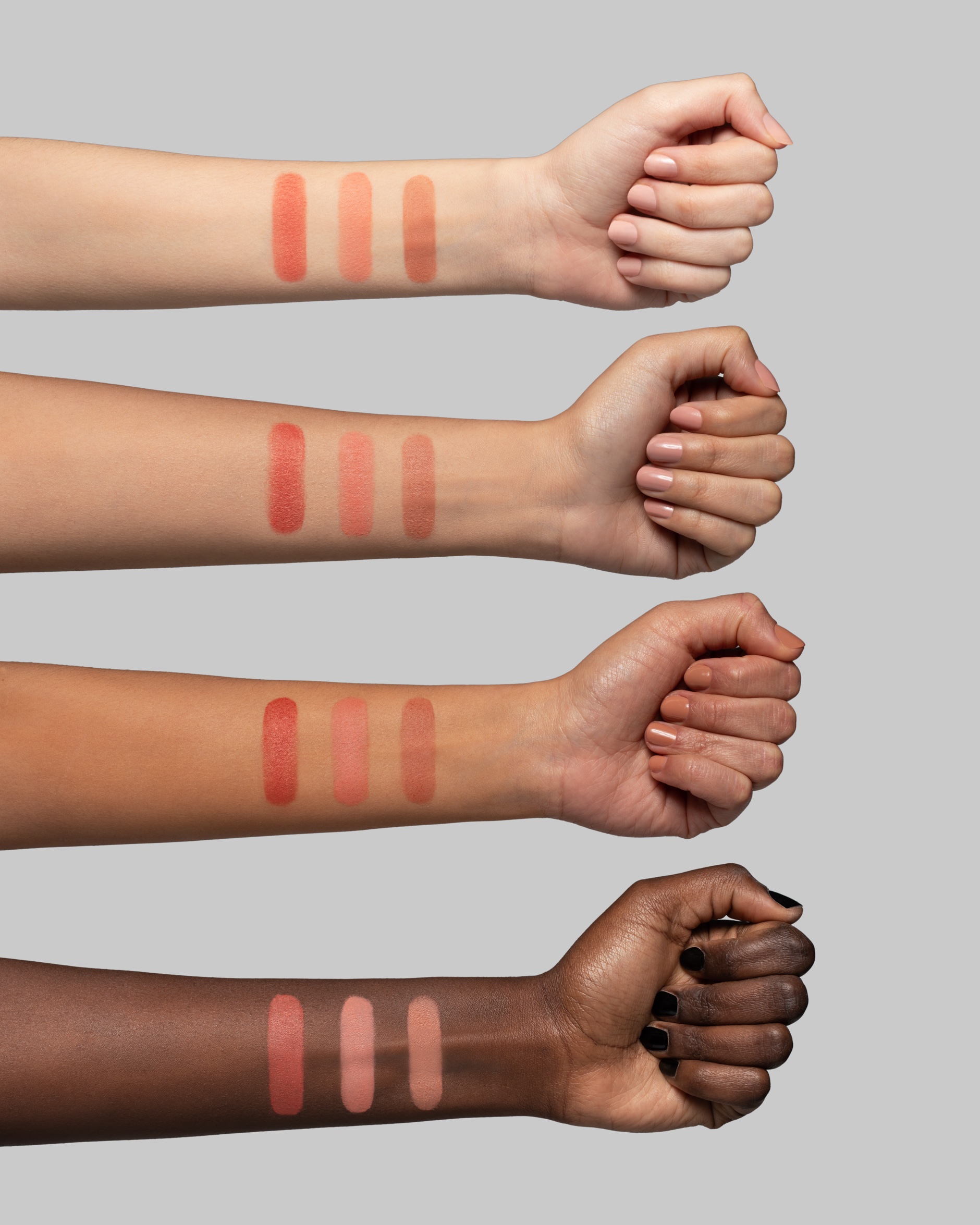 Cliomakeup-blush-in-polvere-cutelove-braccia