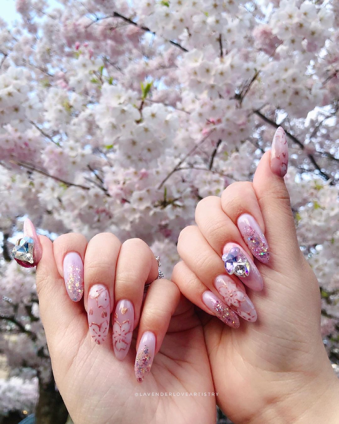 Cliomakeup-unghie-pink-sakura-applicazioni