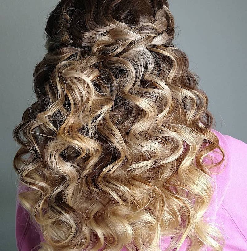 cliomakeup-acconciature-capelli-ricci-2021-teamclio-8