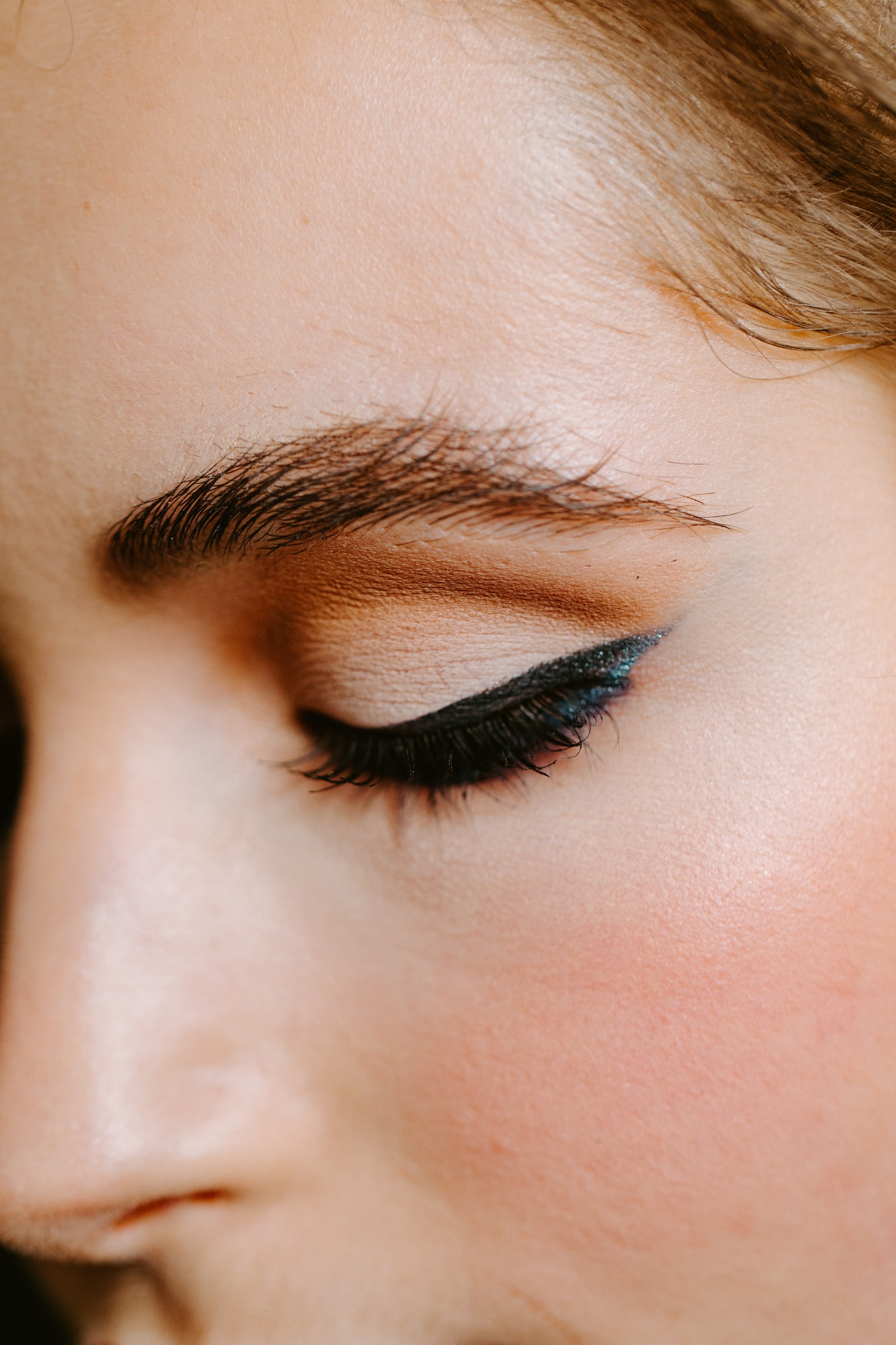cliomakeup-come-schiarire-sopracciglia-6