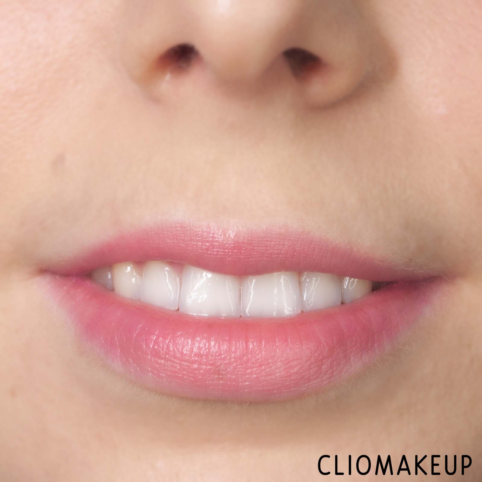 cliomakeup-recensione-blush-benefit-play-tint-tinta-liquida-per-labbra-e-guance-15