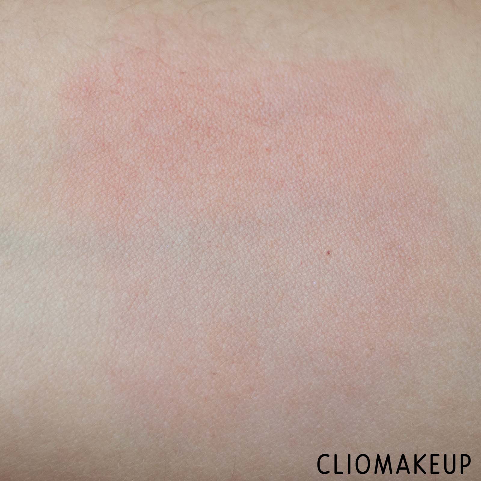 cliomakeup-recensione-blush-benefit-play-tint-tinta-liquida-per-labbra-e-guance-8