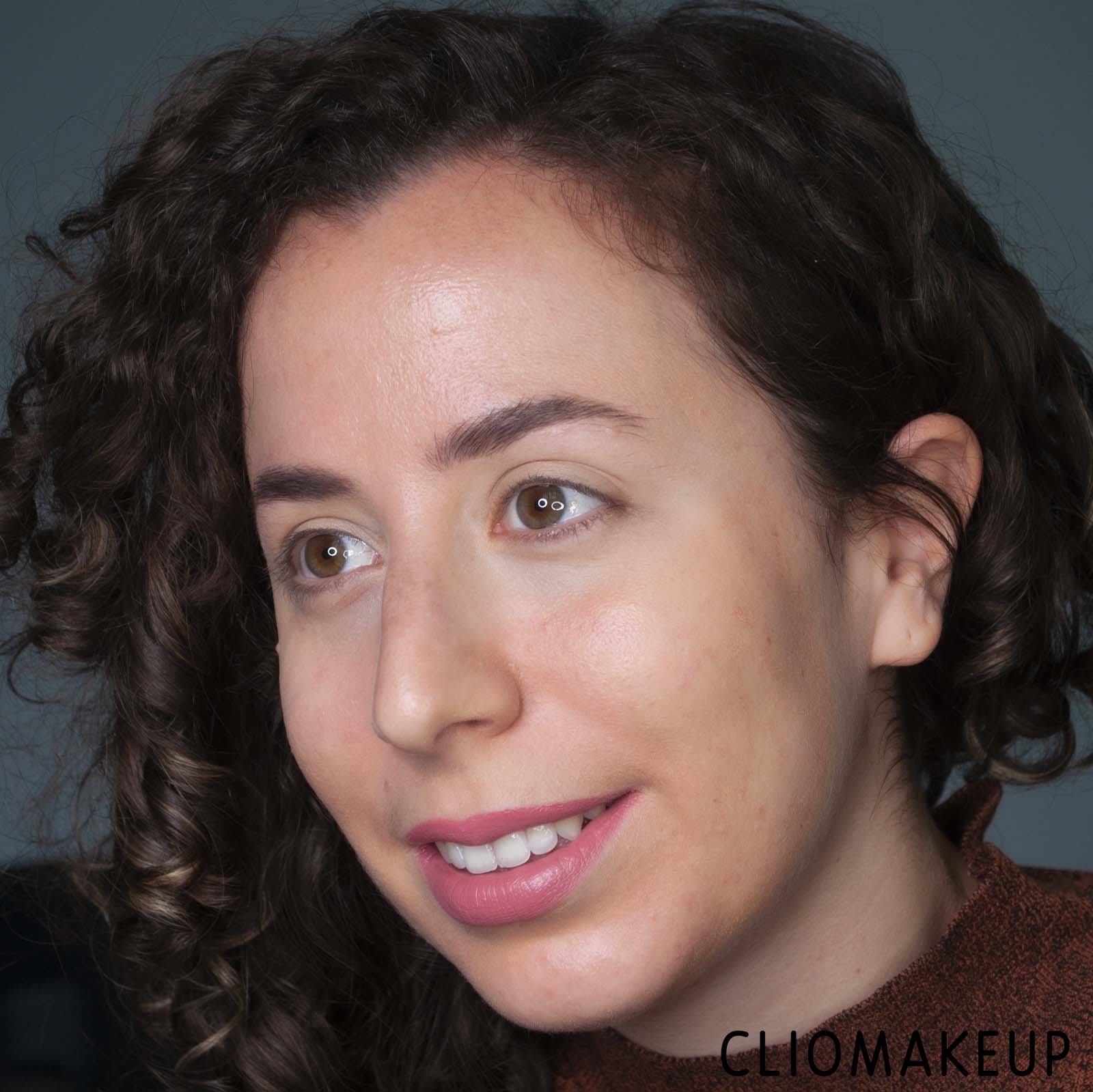 cliomakeup-recensione-fondotinta-make-up-for-ever-watertone-skin-perfecting-fresh-foundation-13